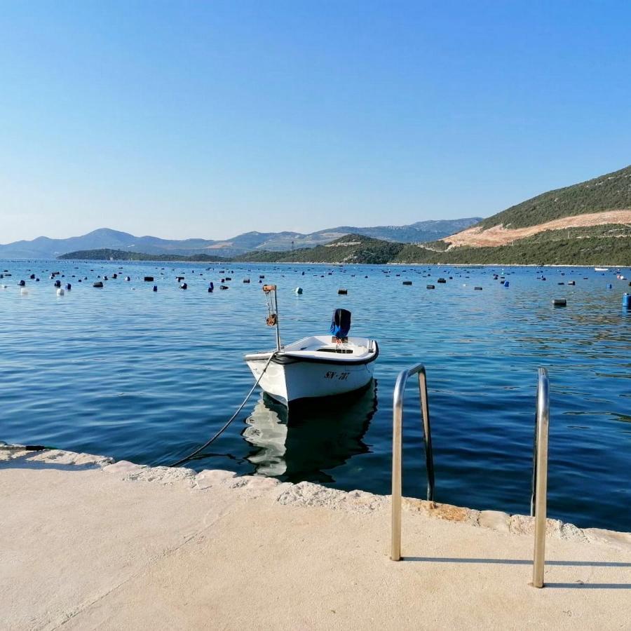 Holiday Home Blue Dream Putniković エクステリア 写真